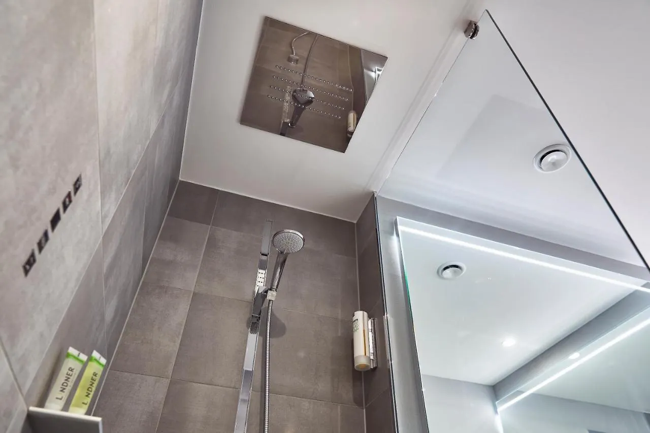 Lindner Hotel Cologne City Plaza 4*,