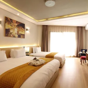 **** Otel Silver & Fas