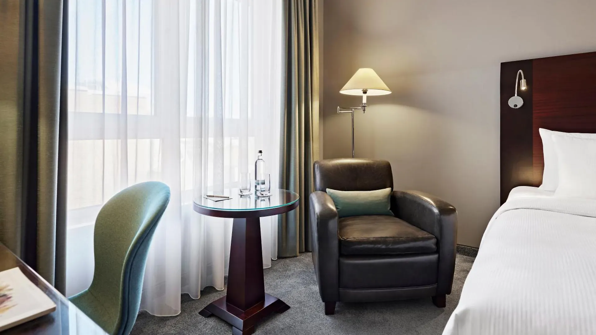 Lindner Hotel Cologne City Plaza Almanya